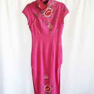 VINTAGE HENKI 100% SILK Embroidered dress size 1L